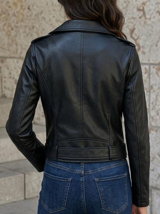 Asymmetrische Bikerlederjacke mit Gürtel